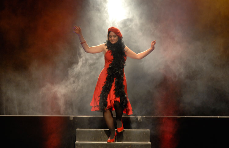 Pia Linder ist Chantal Chabraque